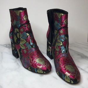 Marc Fisher floral fabric boots size 7.5